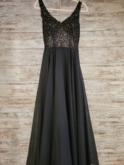 BLACK LONG EVENING GOWN (NEW)