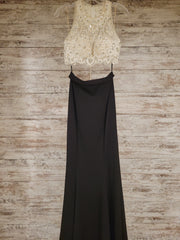 BLACK/WHITE 2 PC. LONG DRESS