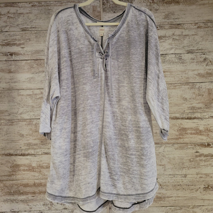GRAY DISTRESSED TOP $68