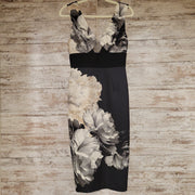 BLACK/FLORAL SHORT DRESS