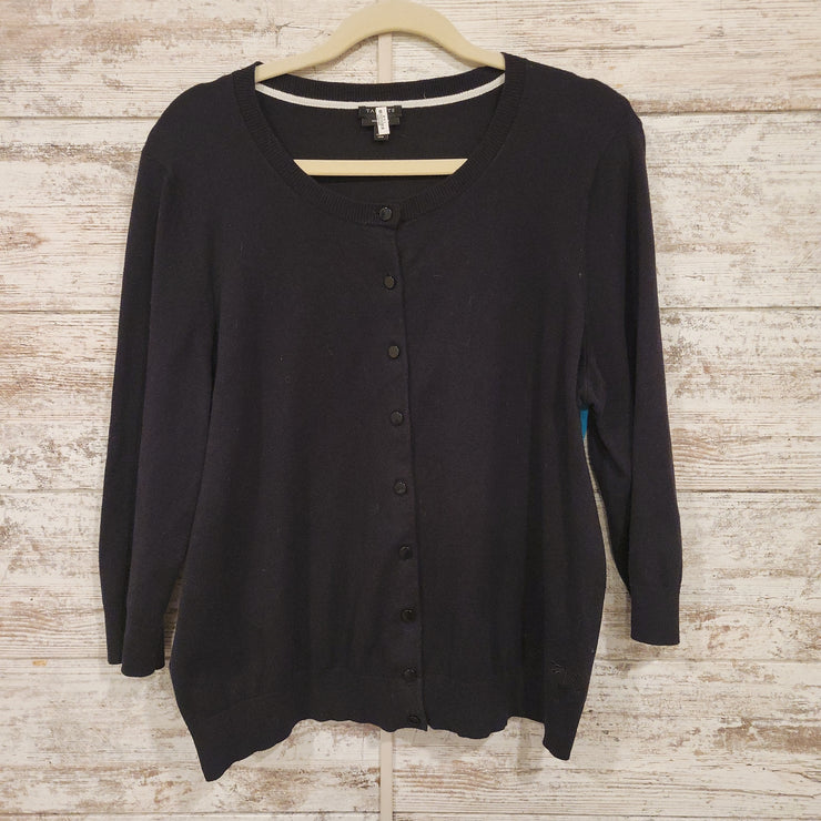 BLACK BUTTON UP CARDIGAN