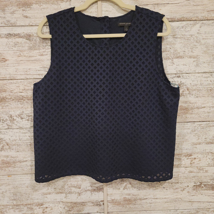 NAVY SLEEVELESS TOP