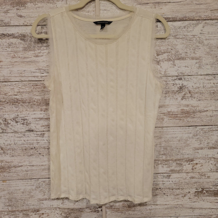 WHITE SLEEVELESS TOP