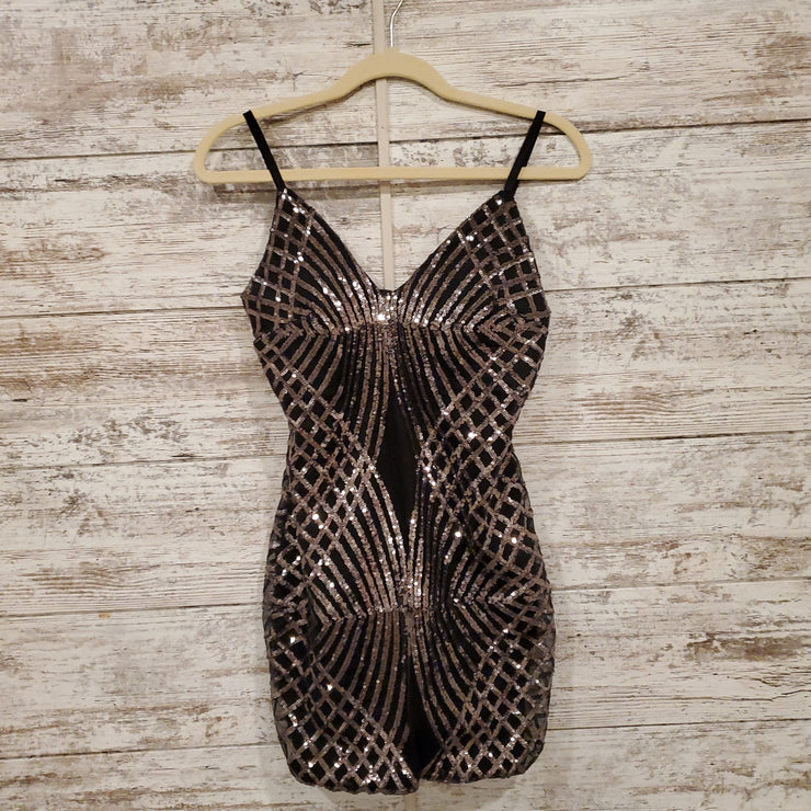 BLACK/SILVER SHORT DRESS