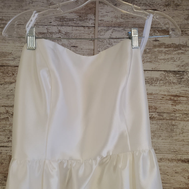 IVORY HI-LO WEDDING GOWN (NEW)