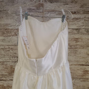 IVORY HI-LO WEDDING GOWN (NEW)