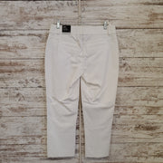 WHITE CAPRI PANTS (NEW) $59
