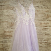LAVENDER/WHITE A LINE GOWN