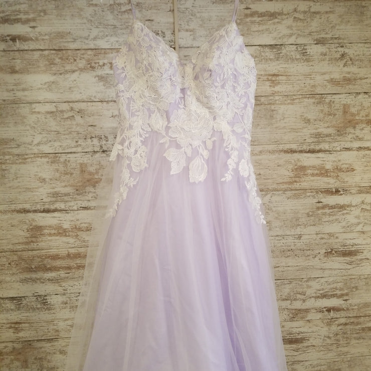 LAVENDER/WHITE A LINE GOWN