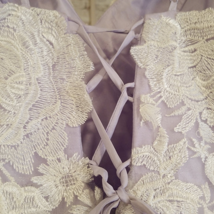 LAVENDER/WHITE A LINE GOWN