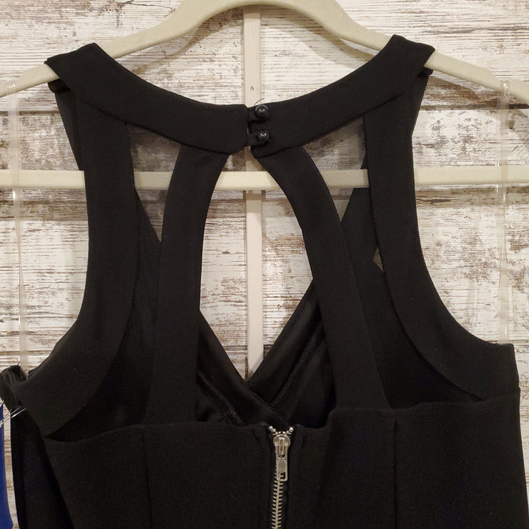 BLACK/WHITE FLORAL SHORT DRESS