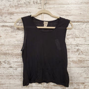 BLACK SLEEVELESS TOP