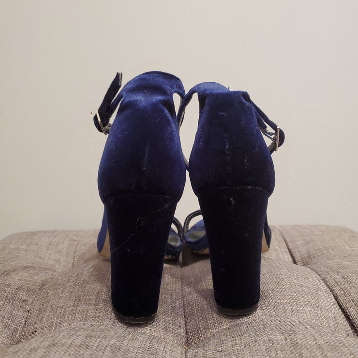 NAVY HEELS