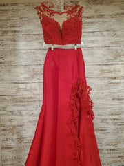 RED 2 PC. MERMAID GOWN $680
