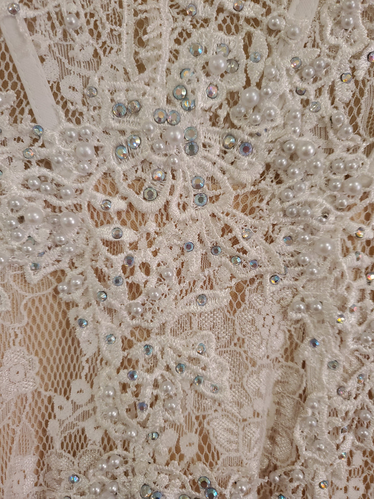 WHITE LACE LONG EVENING GOWN