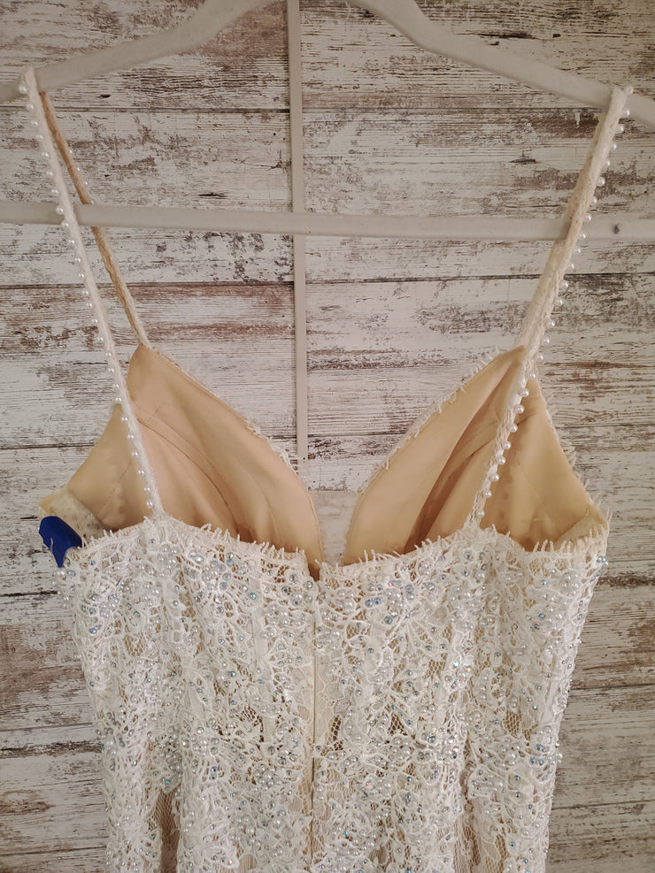 WHITE LACE LONG EVENING GOWN