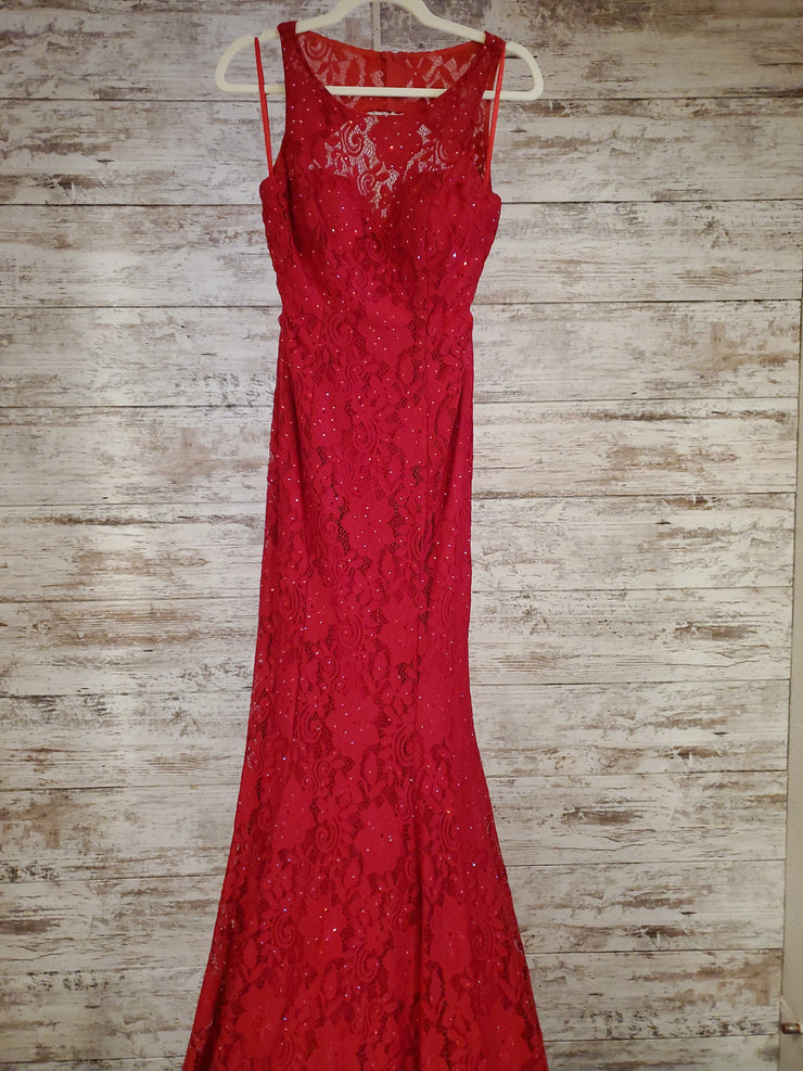 RED LACE MERMAID GOWN