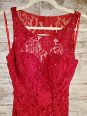 RED LACE MERMAID GOWN