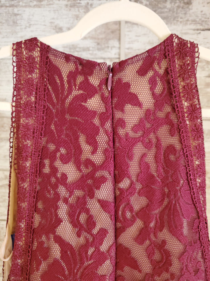 BURGUNDY LONG EVENING GOWN