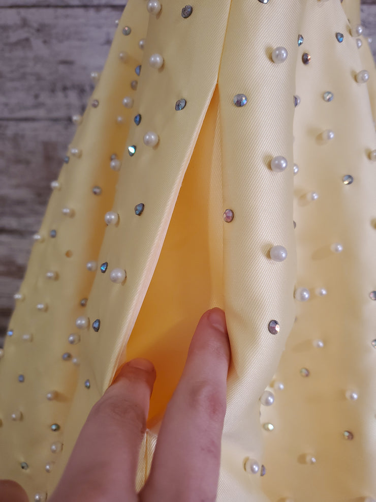 YELLOW/WHITE PEARL A LINE GOWN