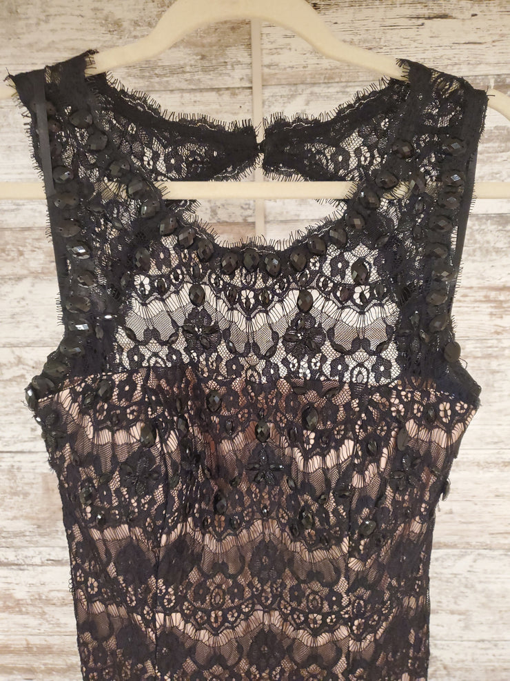 BLACK/TAN LACE LONG EVENING