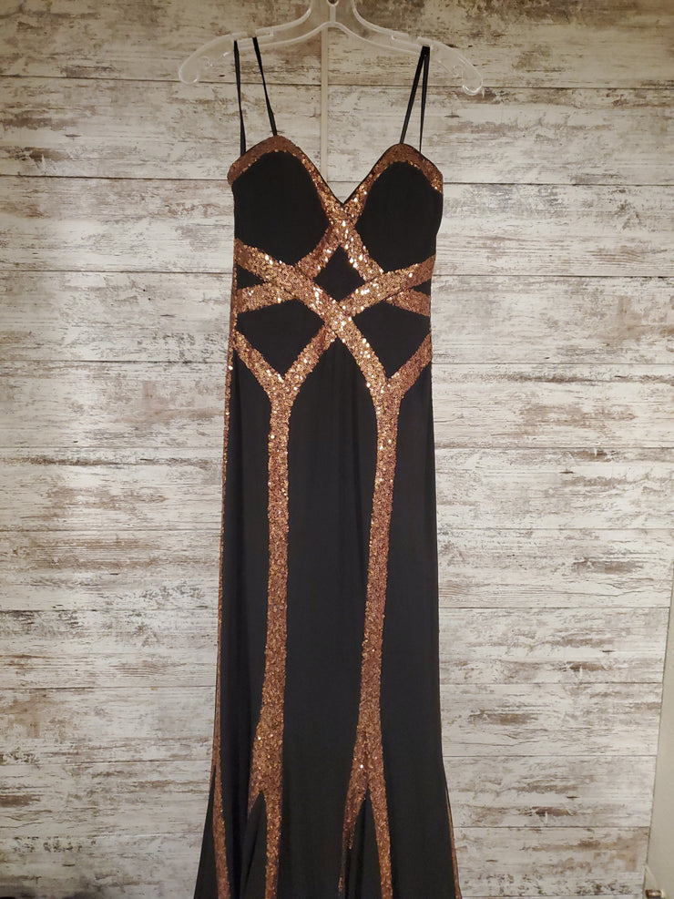 BLACK/GOLD LONG EVENING GOWN