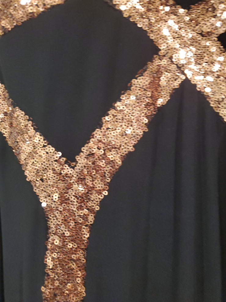 BLACK/GOLD LONG EVENING GOWN