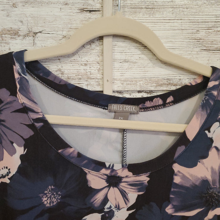 NAVY/FLORAL TOP