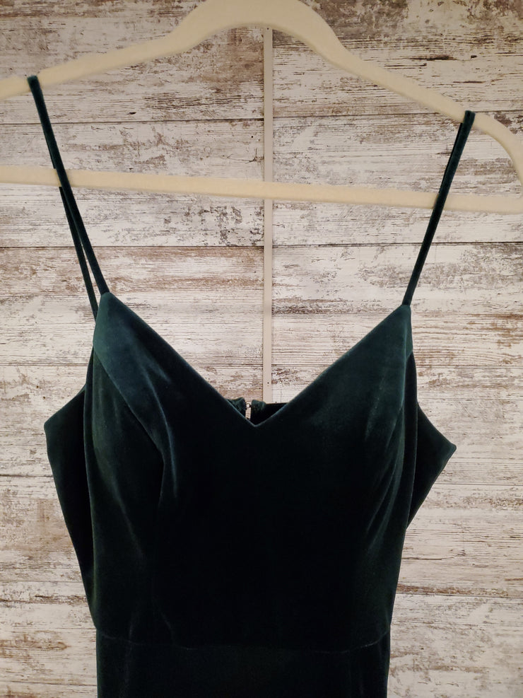 GREEN LONG EVENING GOWN