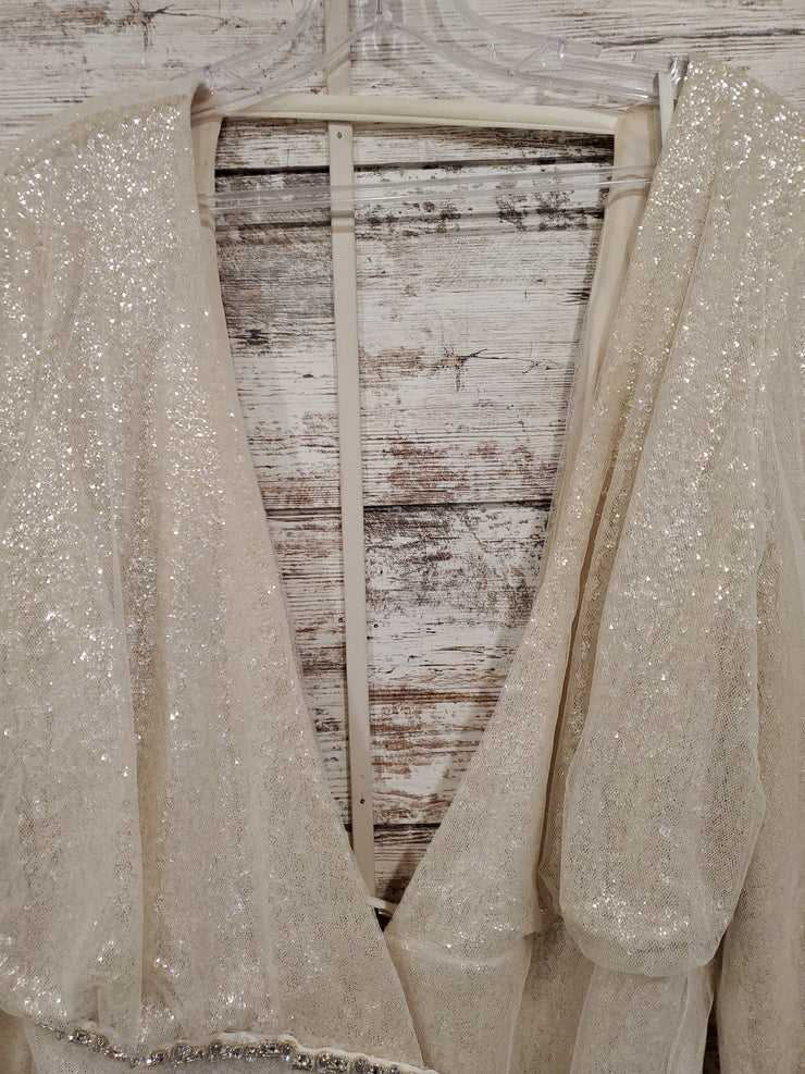 IVORY/GOLD SHORT DRESS