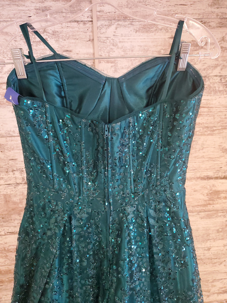 GREEN SPARKLY A LINE GOWN