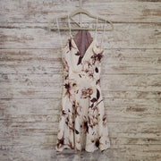 WHITE/FLORAL SHORT DRESS