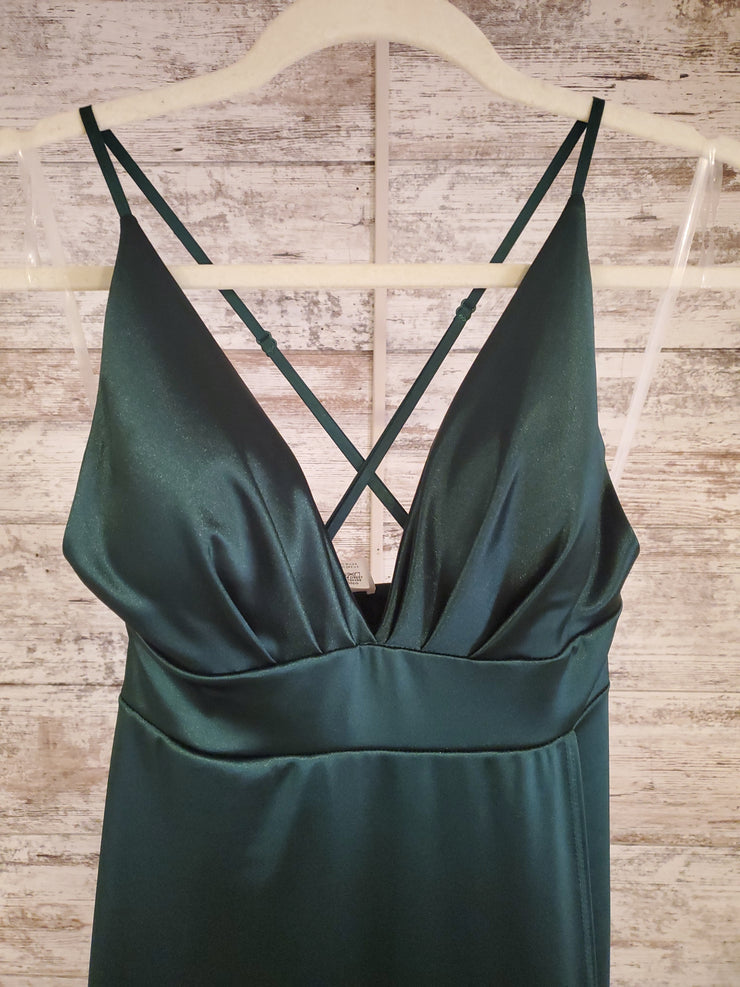 GREEN LONG EVENING GOWN (NEW)