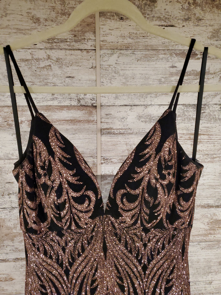 BLACK/GOLD LONG EVENING GOWN