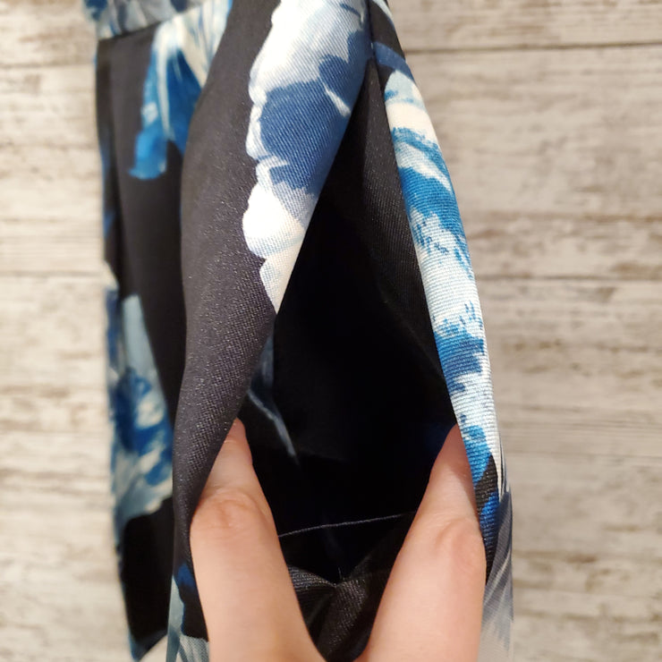 BLUE/BLACK FLORAAL SHORT DRESS