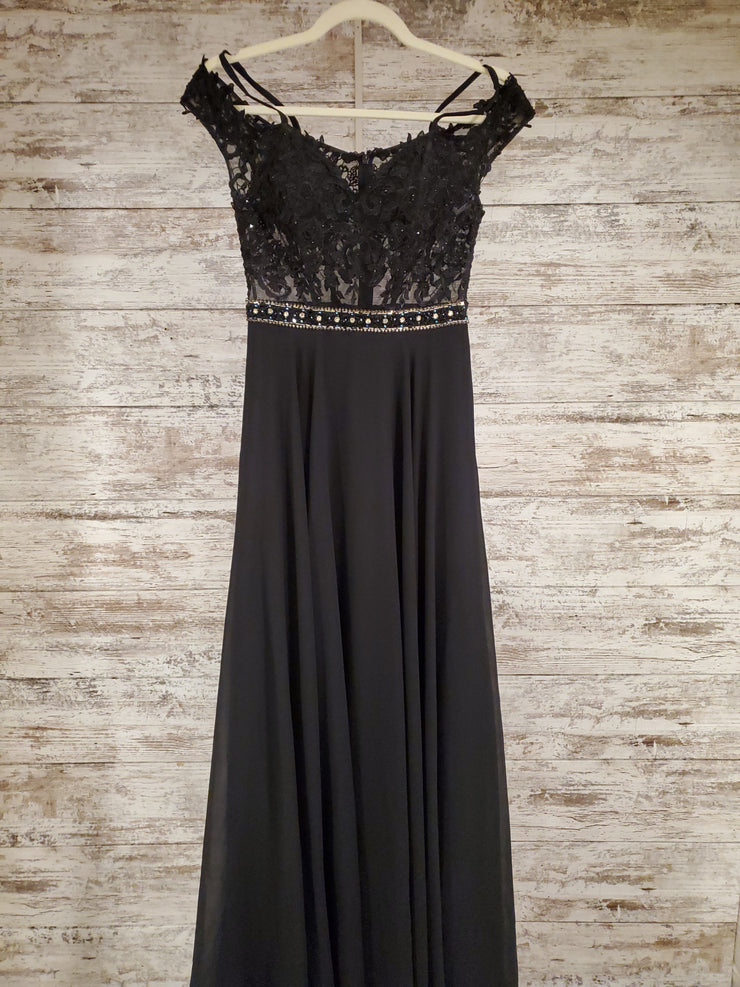 BLACK LONG EVENIN GOWN