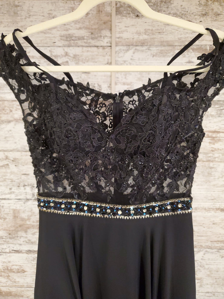 BLACK LONG EVENIN GOWN