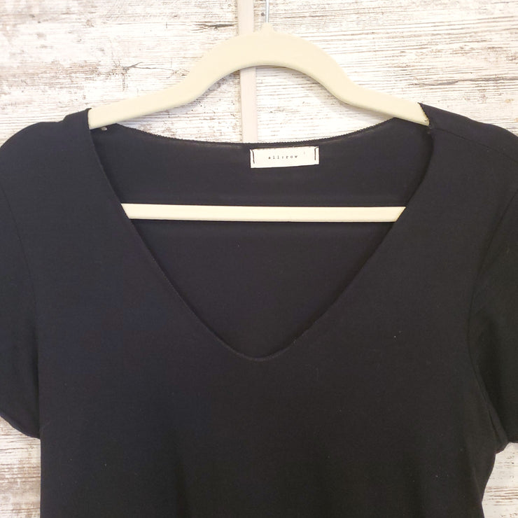 BLACK SHOR SLEEVE TOP