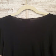 BLACK SHOR SLEEVE TOP