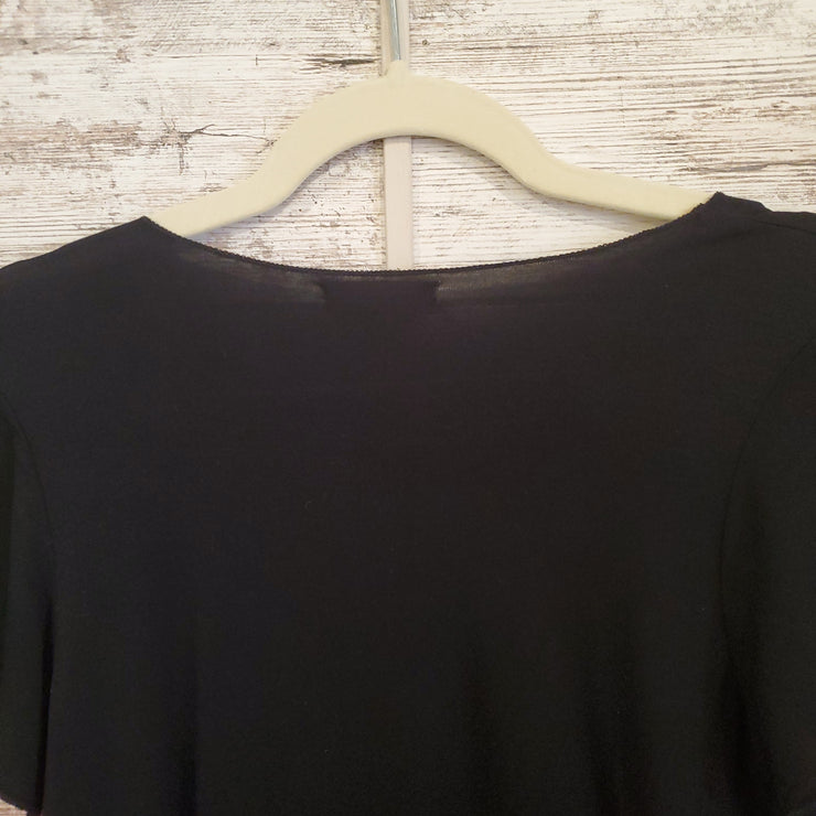 BLACK SHOR SLEEVE TOP