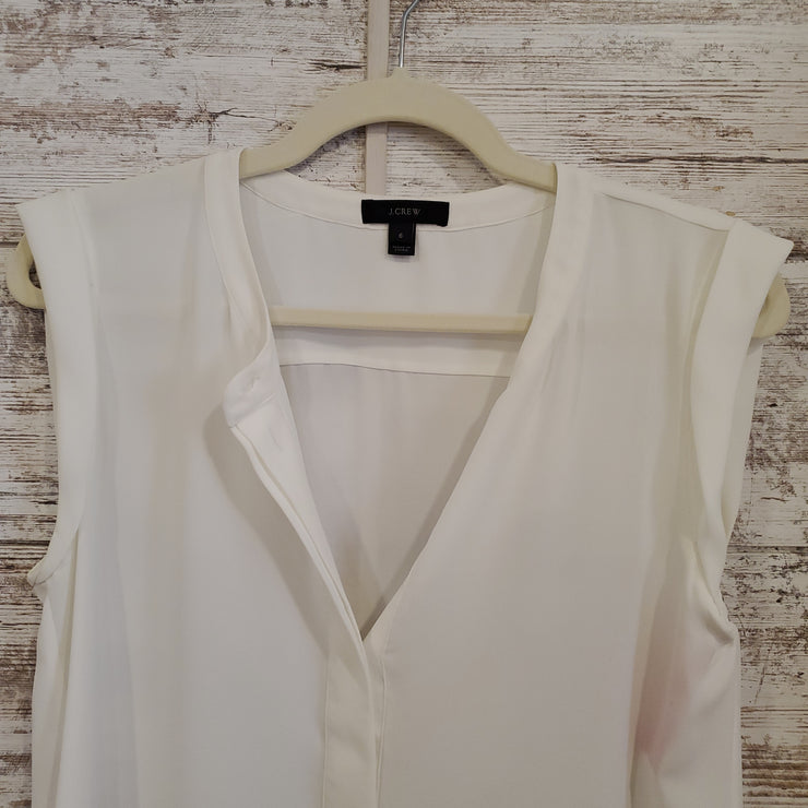 WHITE SLEEVELESS TOP