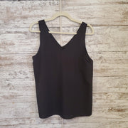 BLACK SLEEVELESS TOP