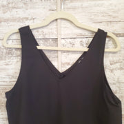 BLACK SLEEVELESS TOP