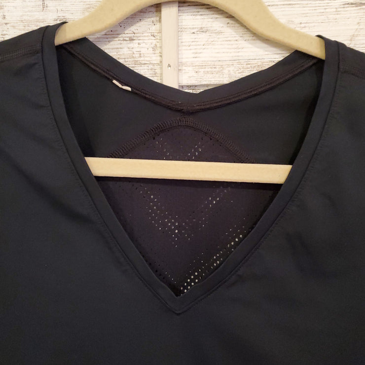 NAVY SHORT SLEEVE TOP