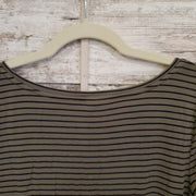 GREEN/BLACK STRIPED TOP