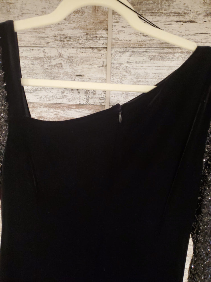 BLACK LONG DRESS (NEW)