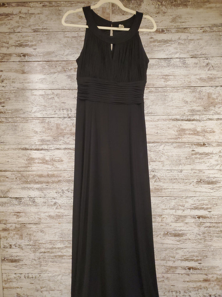 BLACK LONG EVENING GOWN