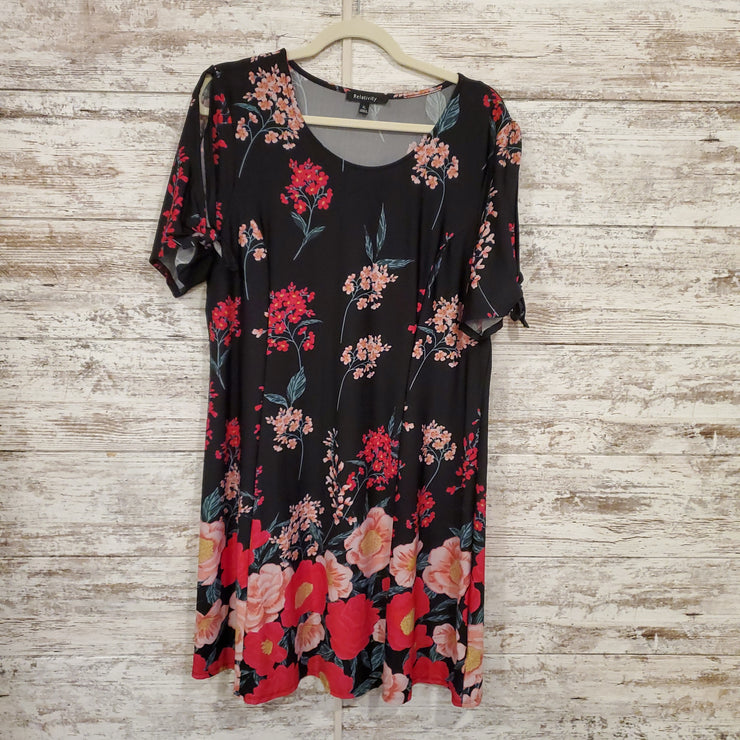 BLACK FLORAL SHORT DRESS (NEW)