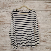 BLUE/WHITE STRIPED TOP