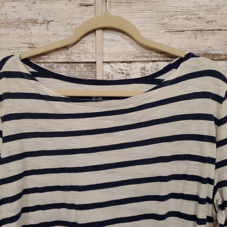 BLUE/WHITE STRIPED TOP